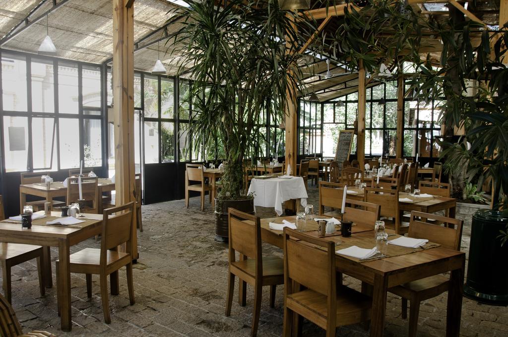 Hotel Restaurant Le Combava Антананариву Экстерьер фото